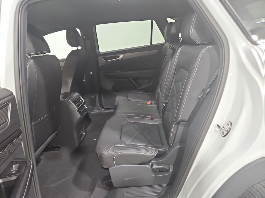 New 2026 White/off-white Volkswagen 2.0T SE image 23