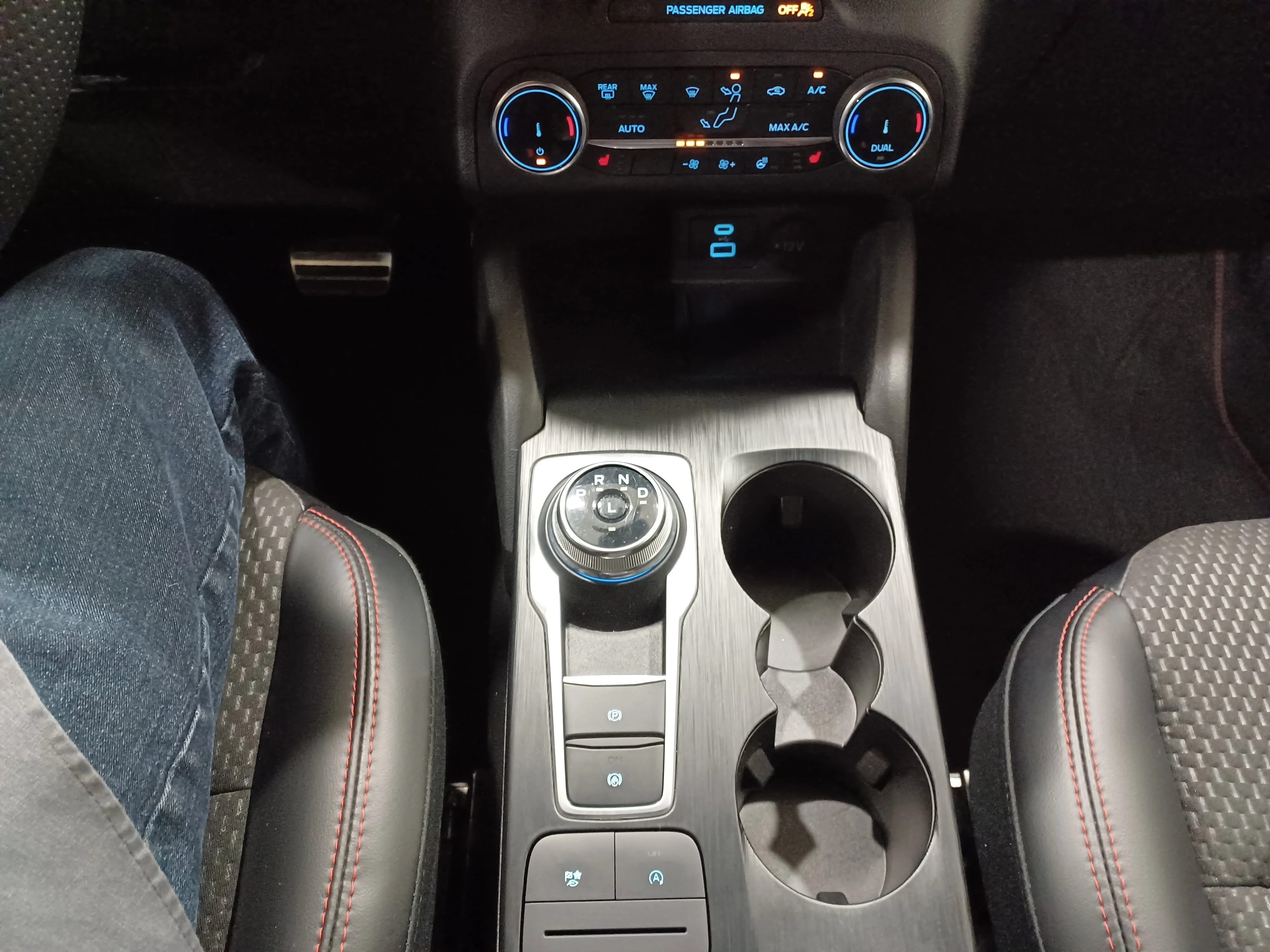 Certified Used 2023 Iconic Silver Metallic Ford ST-Line AWD*Remote Start | Htd Seats | Htd Wheel | Blind Spot Detection | Lane Keep Assist | CarPlay image 17