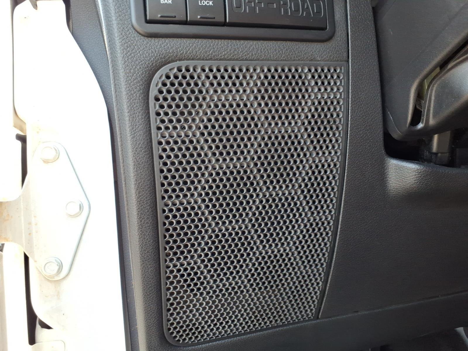 Used 2017 Bright White Clearcoat Jeep Rubicon image 7