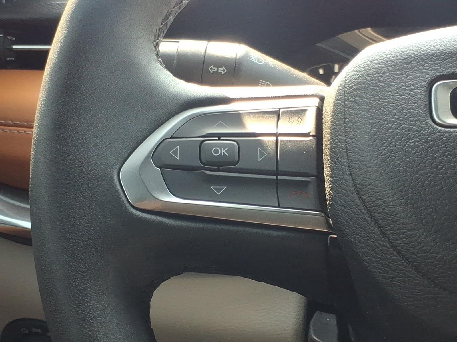 Used 2023 Bright White Clearcoat Jeep Limited image 26