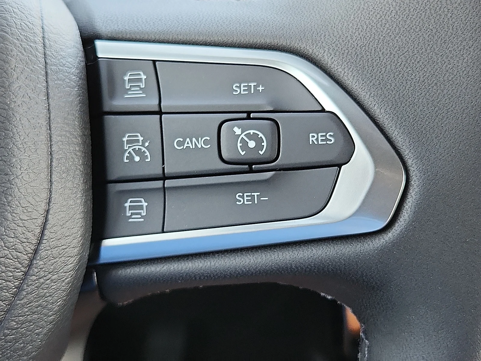 New 2026 Blue Jeep LATITUDE ALTITUDE 4X4 image 14