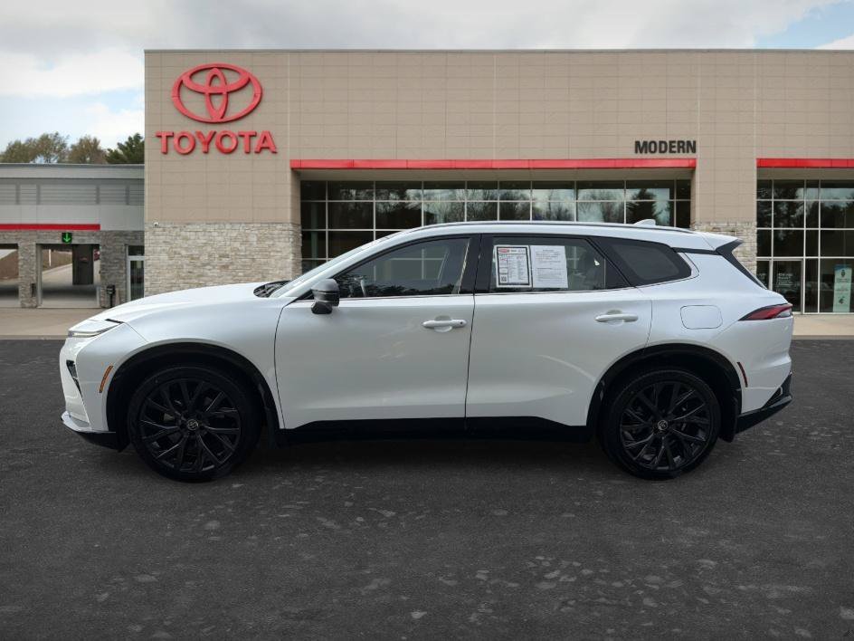 Used 2025 White Toyota Limited image 8