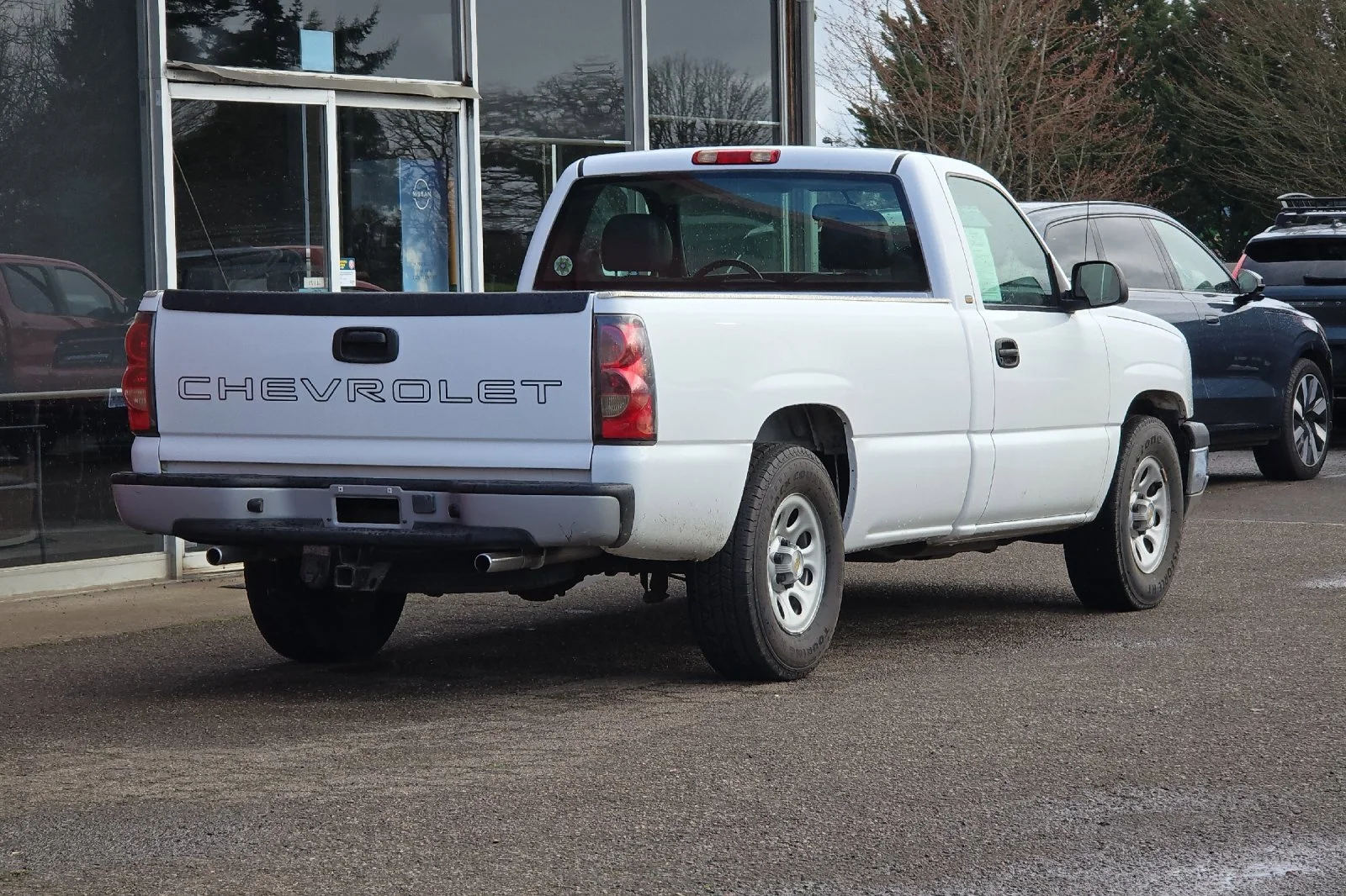 Used 2005 Summit White Chevrolet Work Truck image 4