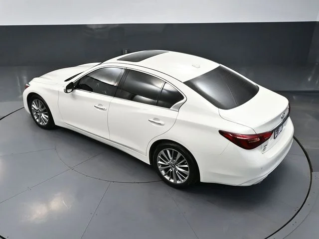 Certified Used 2024 White INFINITI LUXE image 47