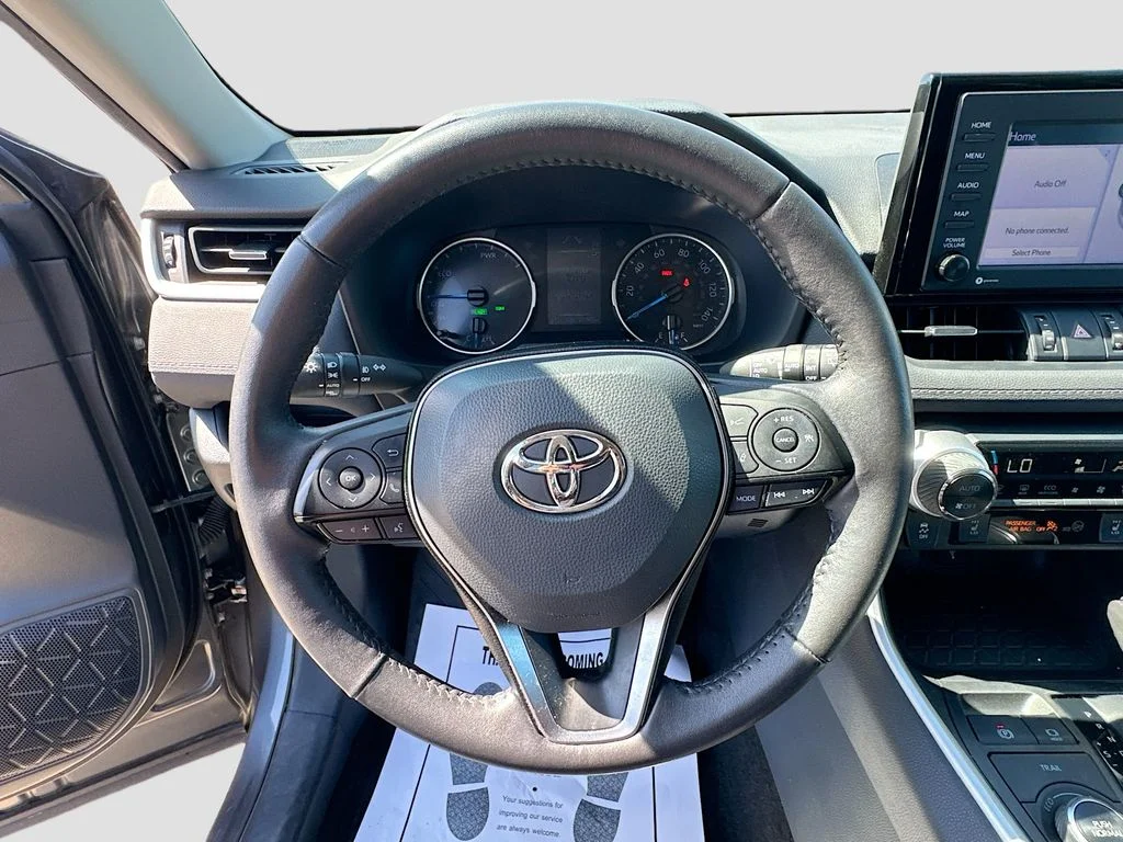 Used 2021 Gray Toyota XLE Premium image 11