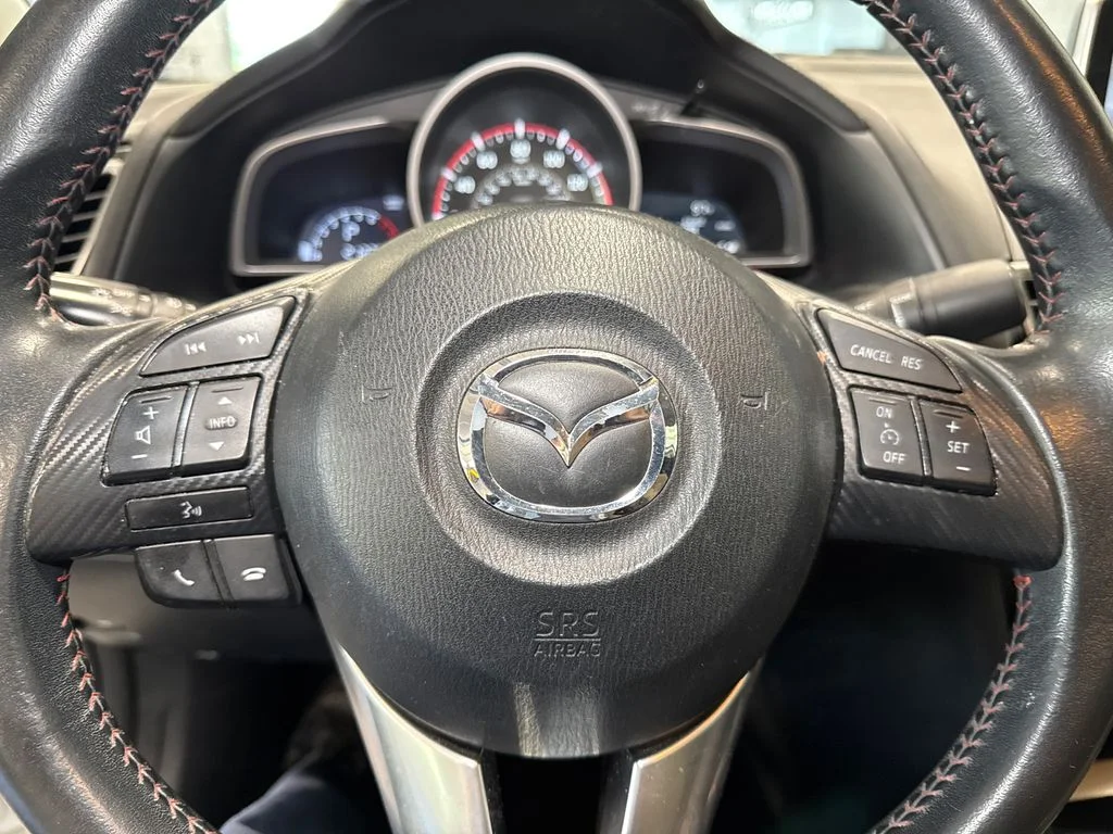 Used 2015 White Mazda i Touring image 18