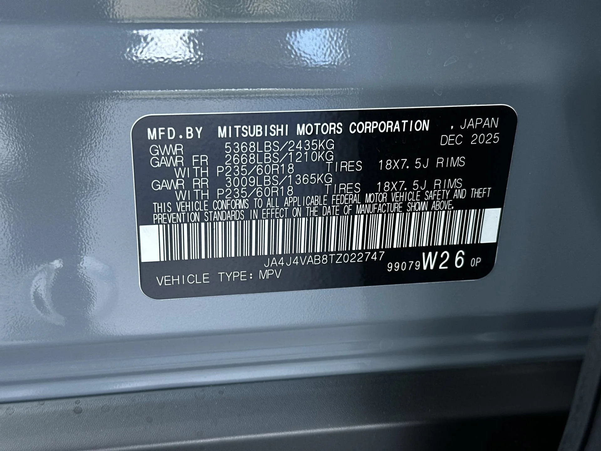 New 2026 Moonstone Gray Metallic/Black Roof Mitsubishi Trail Edition image 12