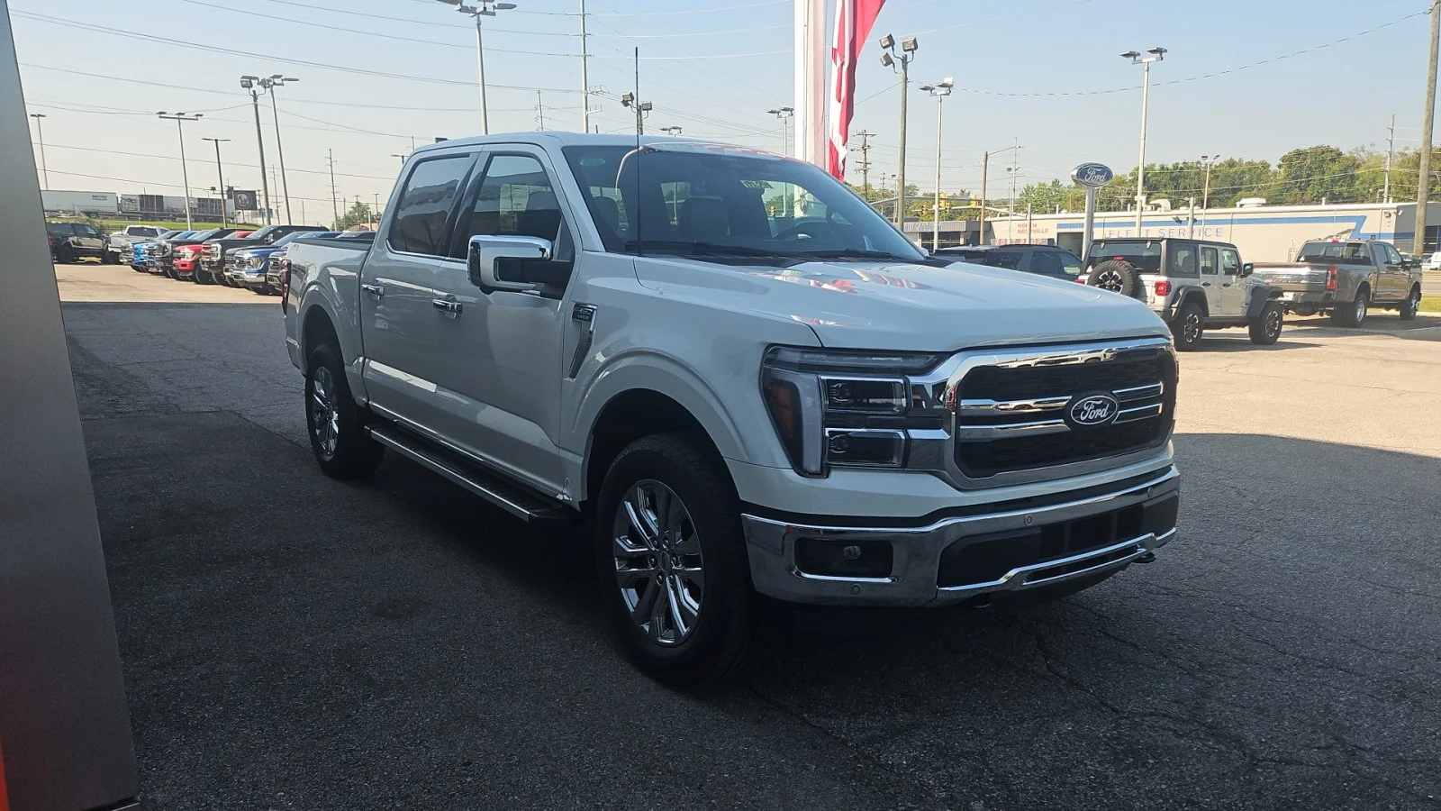 New 2026 Star White Metallic Tri-Coat Ford Lariat 4WD image 6