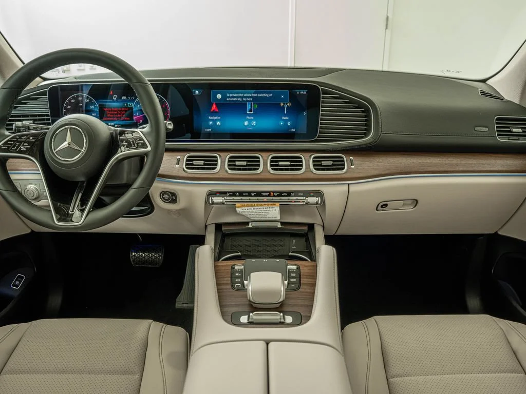 Used 2026 Black Mercedes-Benz GLS 450 image 28