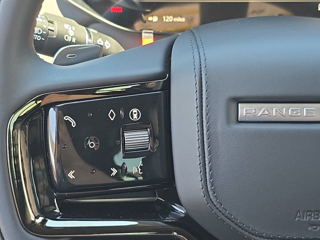 New 2026 Santorini Black Land Rover Dynamic SE image 19