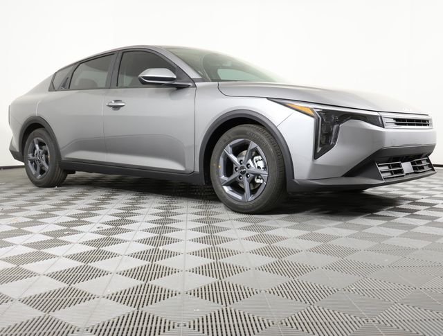 New 2025 Steel Gray Kia LXS image 3