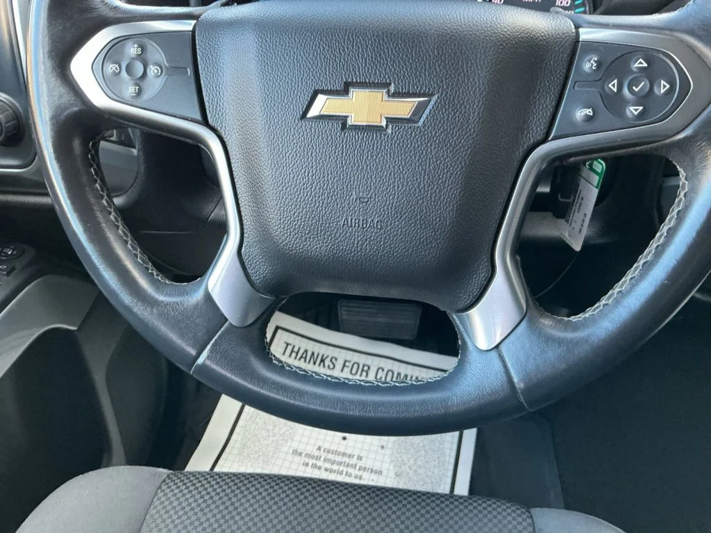 Used 2015 Red Chevrolet LT image 18