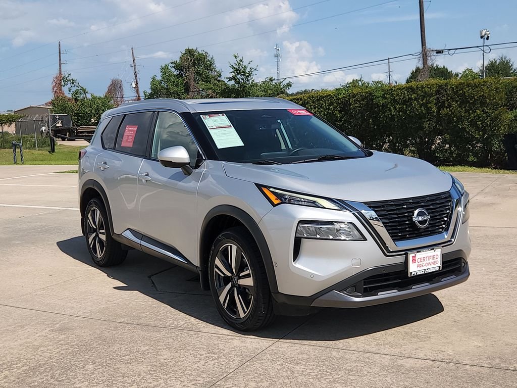 Certified Used 2022 Silver Nissan SL image 2