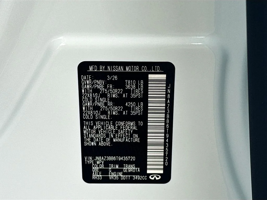 New 2026 RADIANT WHITE INFINITI Luxe 4WD image 35