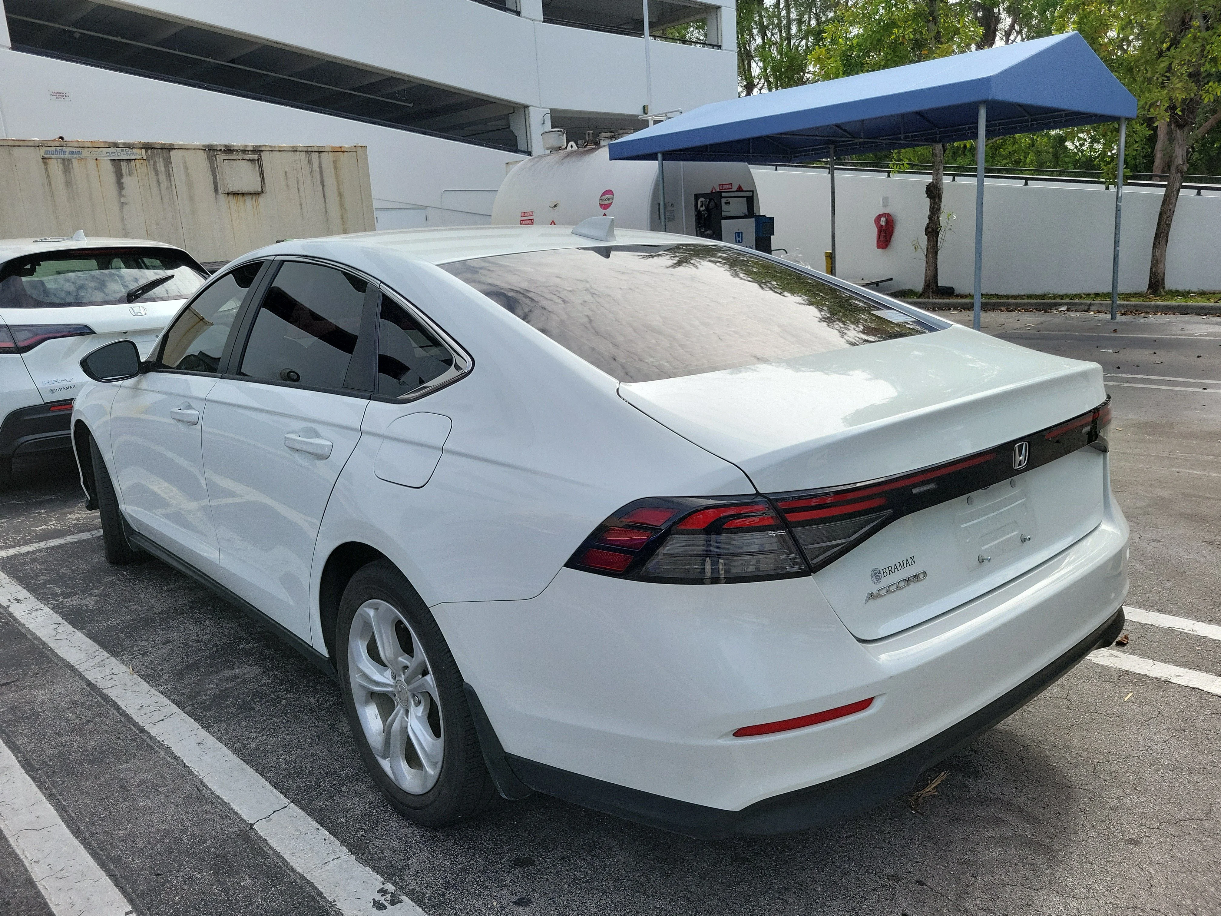 Certified Used 2024 Platinum White Pearl Honda LX image 4