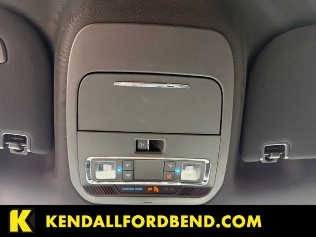Used 2023 White Ford Lariat image 21