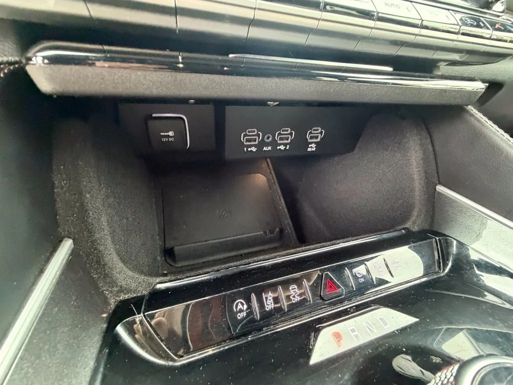 Used 2022 Diamond Black Cry Jeep Series I image 29
