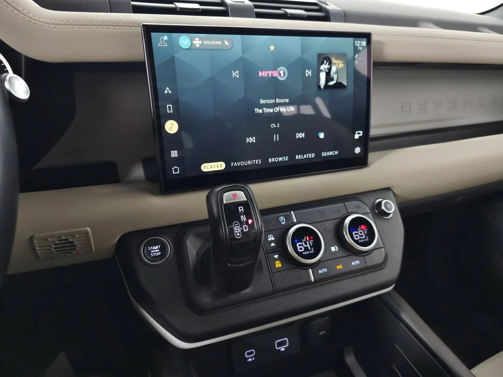 Used 2023 Black Land Rover S image 21