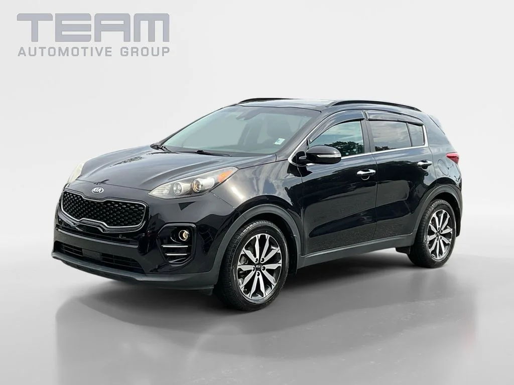 Used 2018 Red Kia EX image 3
