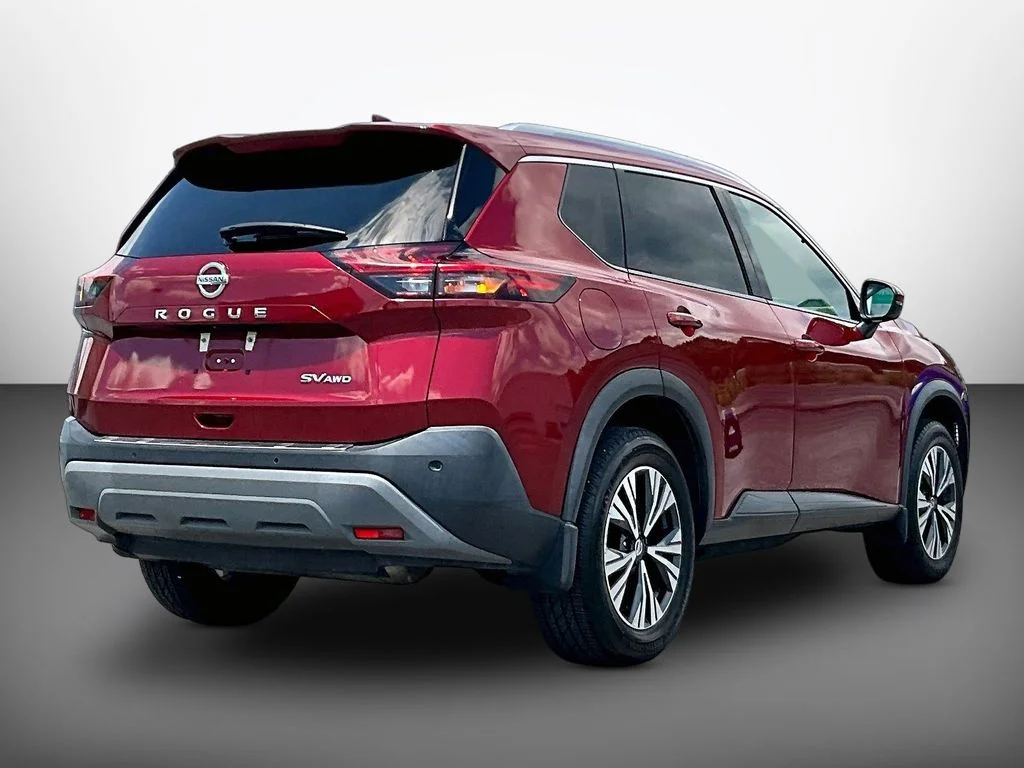 Used 2021 Red Nissan SV image 6