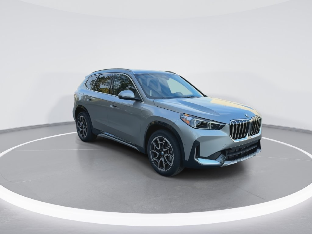 New 2027 Silver BMW xDrive28i image 2