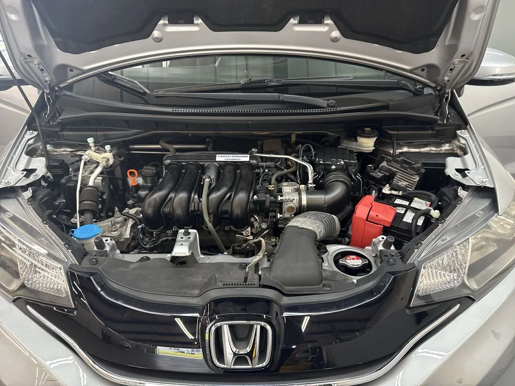 Used 2017 Lunar Silver Metallic Honda EX-L image 32