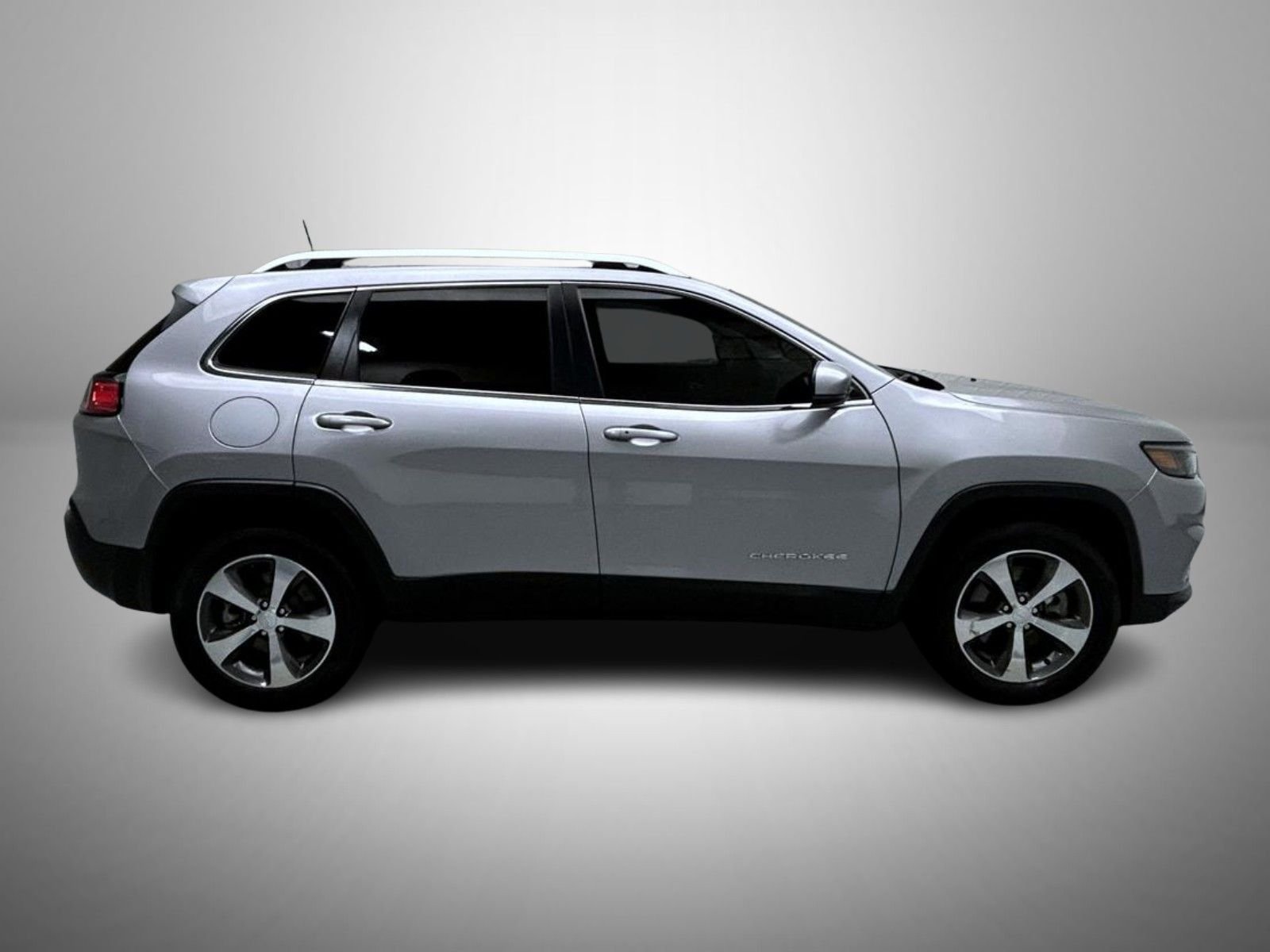 Used 2020 Silver Jeep Limited image 4