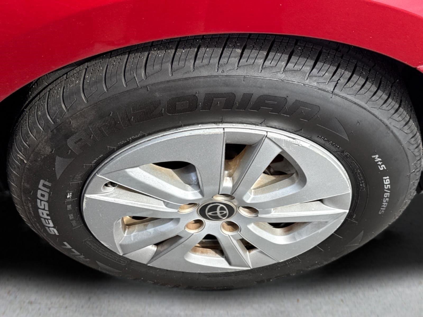 Used 2016 Hypersonic Red Toyota Two image 20