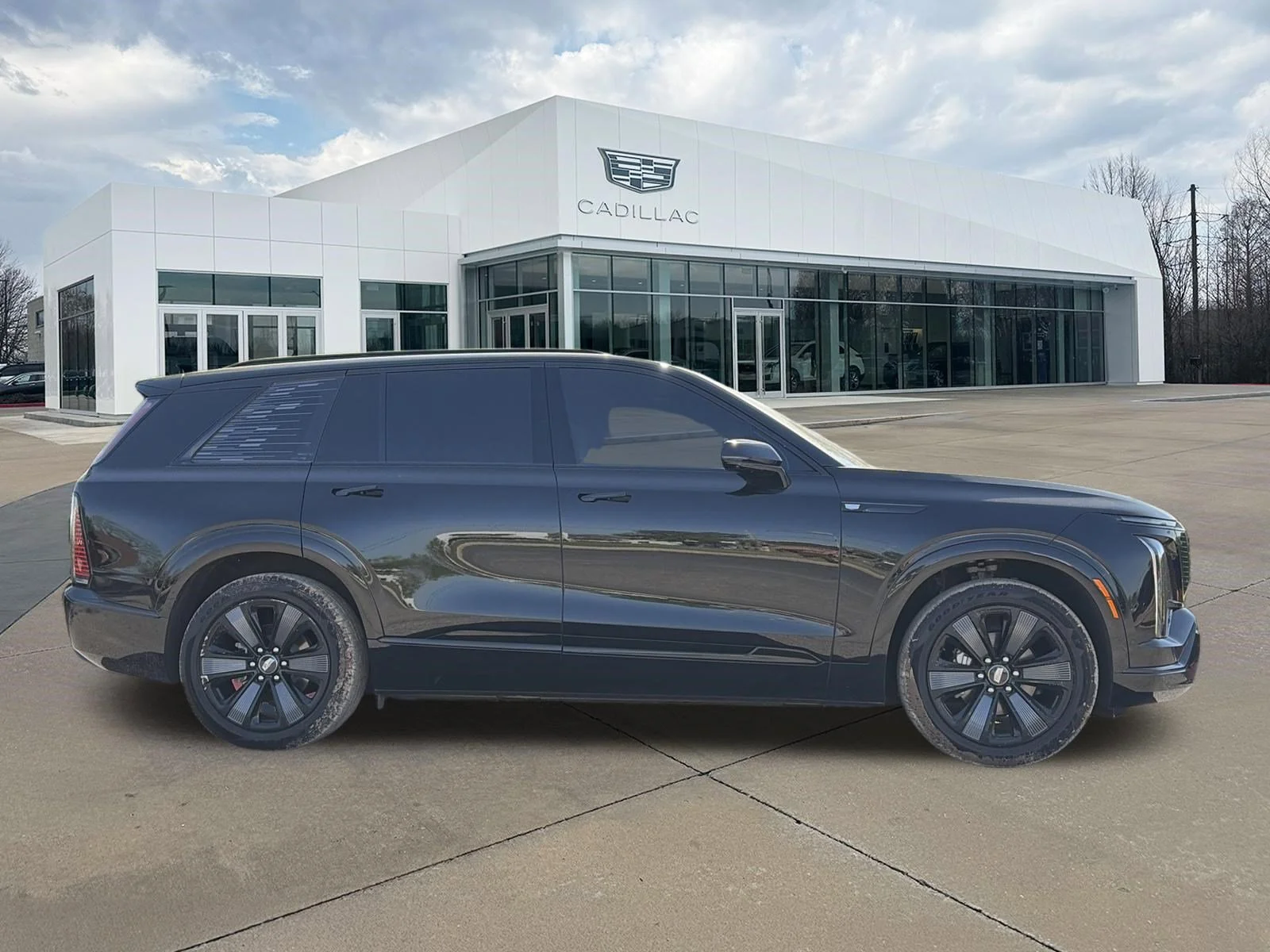 Certified 2026 Cadillac VISTIQ Luxury with VIN 1GYC3KML1TZ701094 for sale in Bentonville, AR