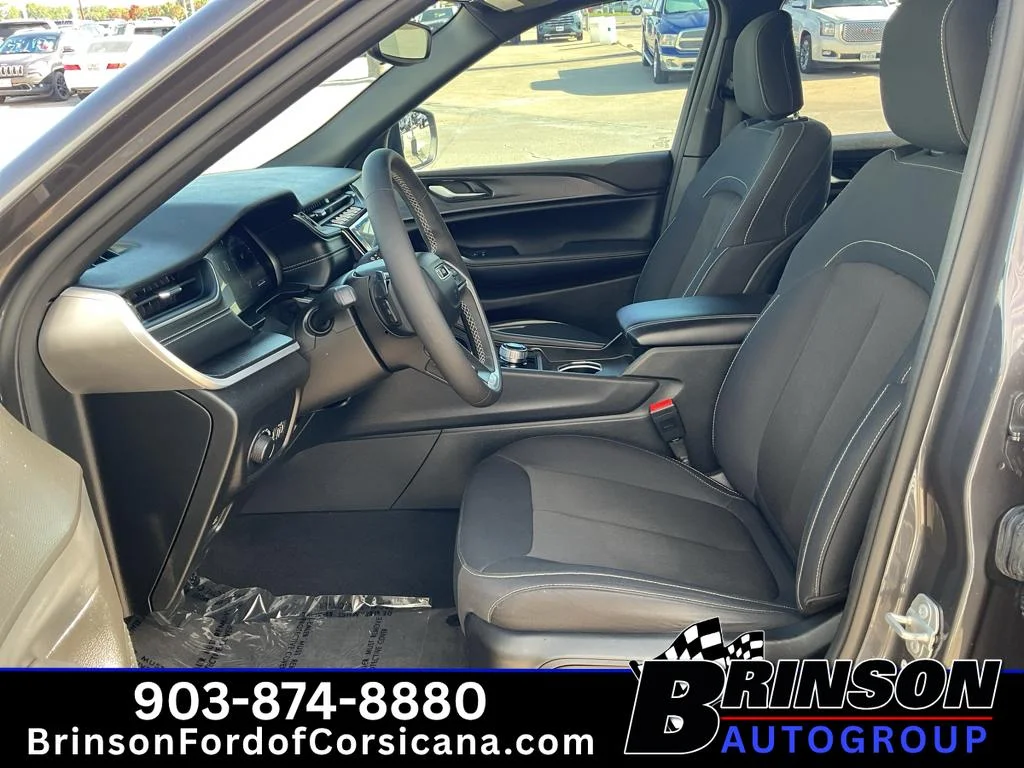 Used 2024 Metallic Jeep Laredo X image 27