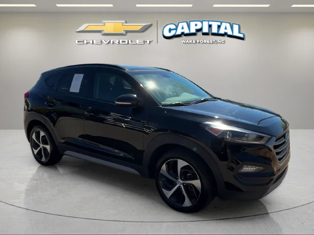 Used 2018 Black Hyundai Value image 8