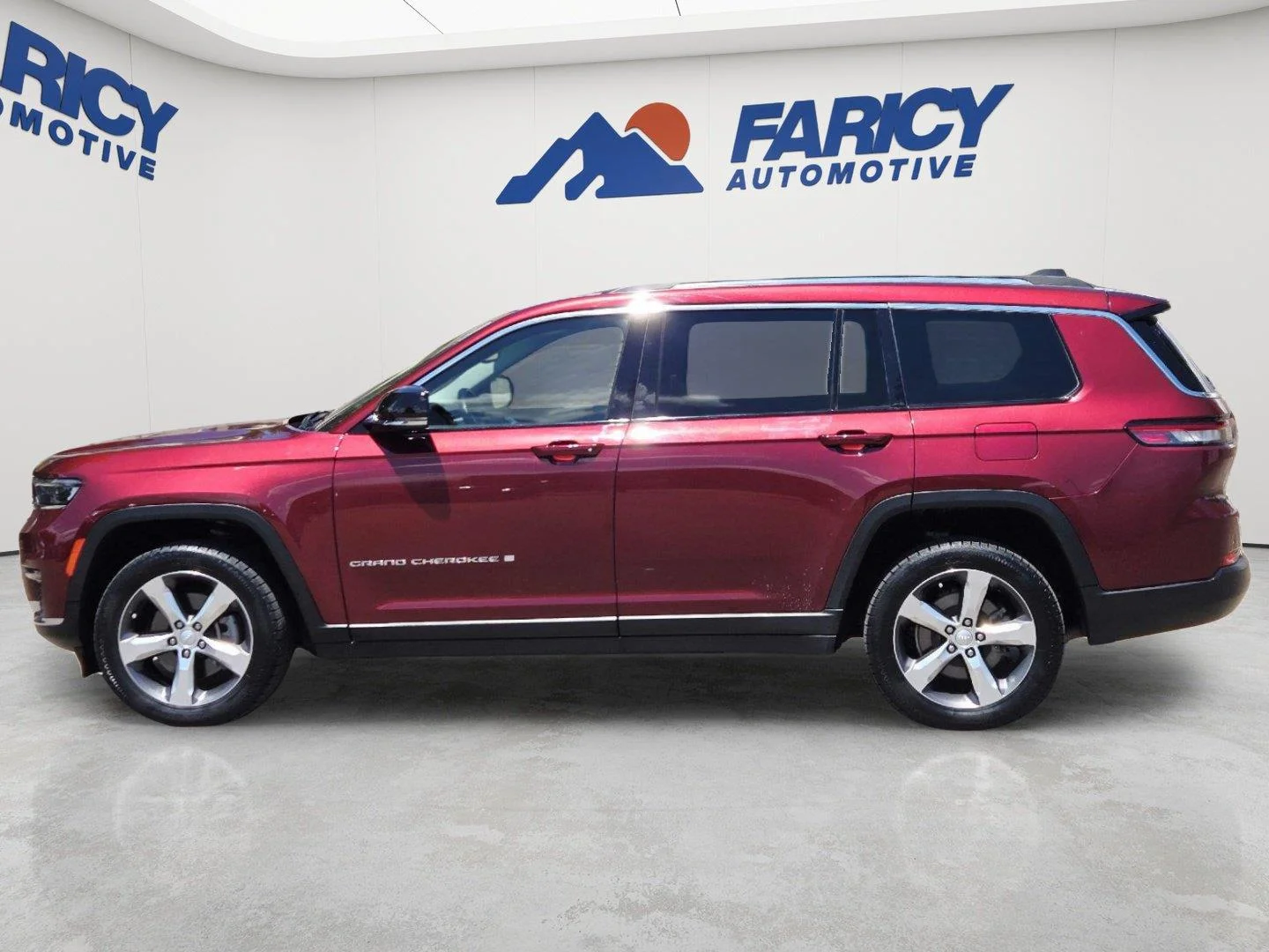 Used 2021 Velvet Red Pearlcoat Jeep Limited image 8