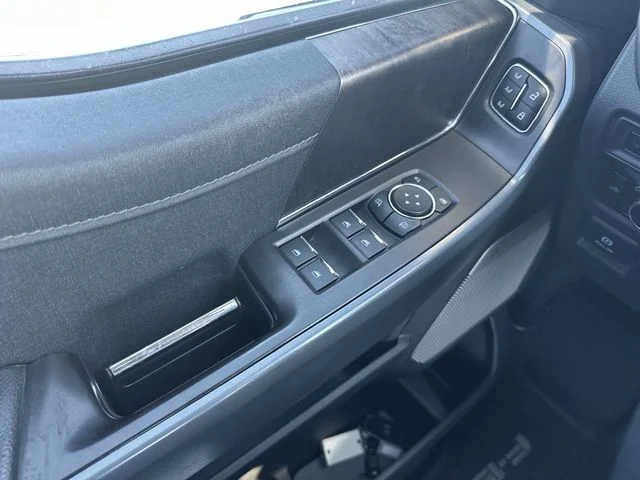 Used 2023 Black Ford Lariat image 14
