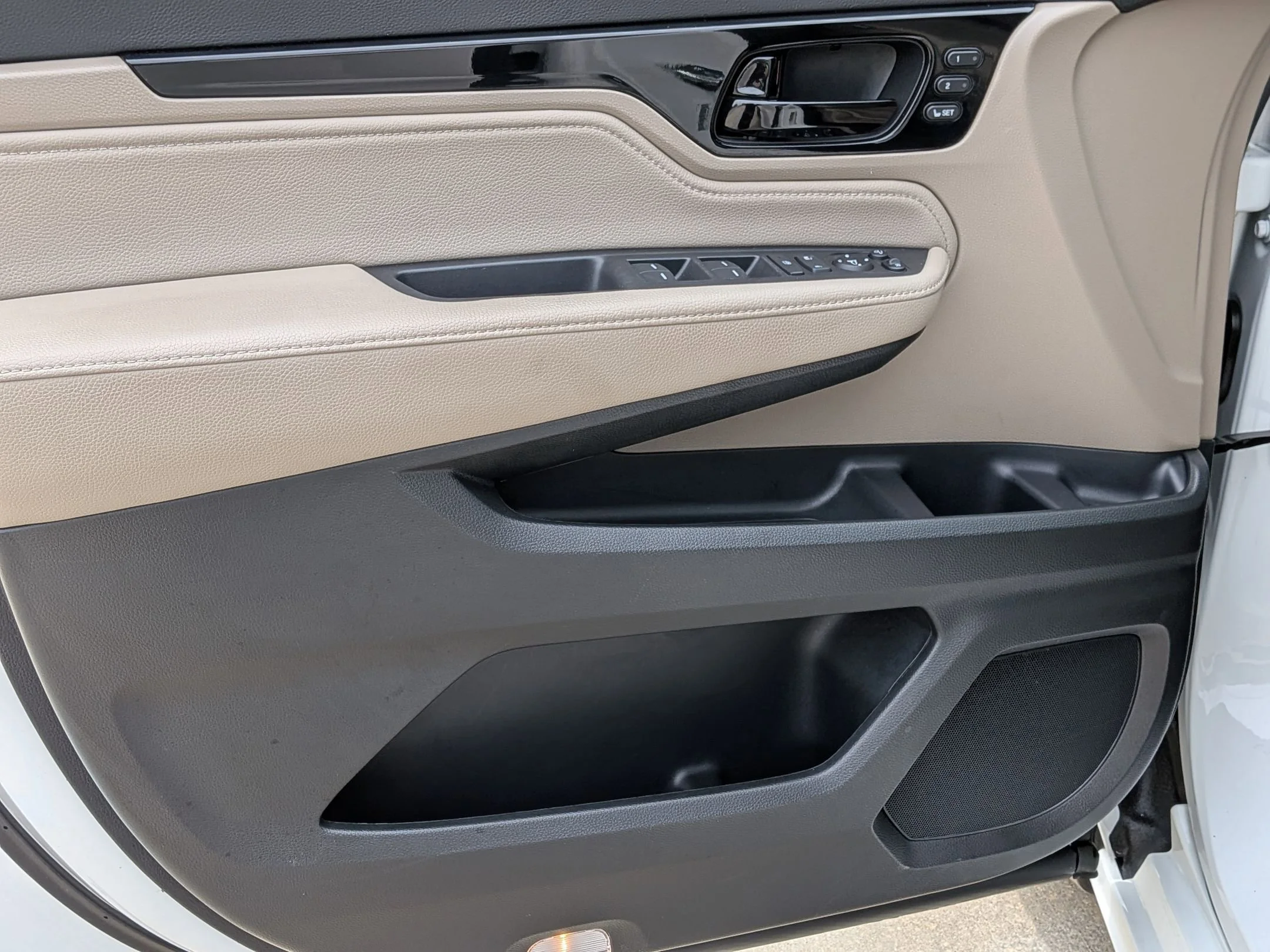 2023 Honda Odyssey Elite - Photo 12