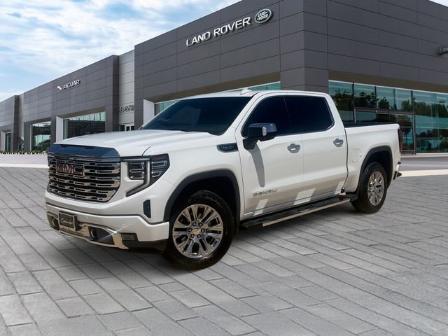 Used 2022 White GMC Denali image 1