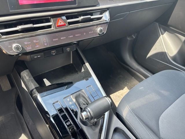 Used 2024 Red Kia LX image 26