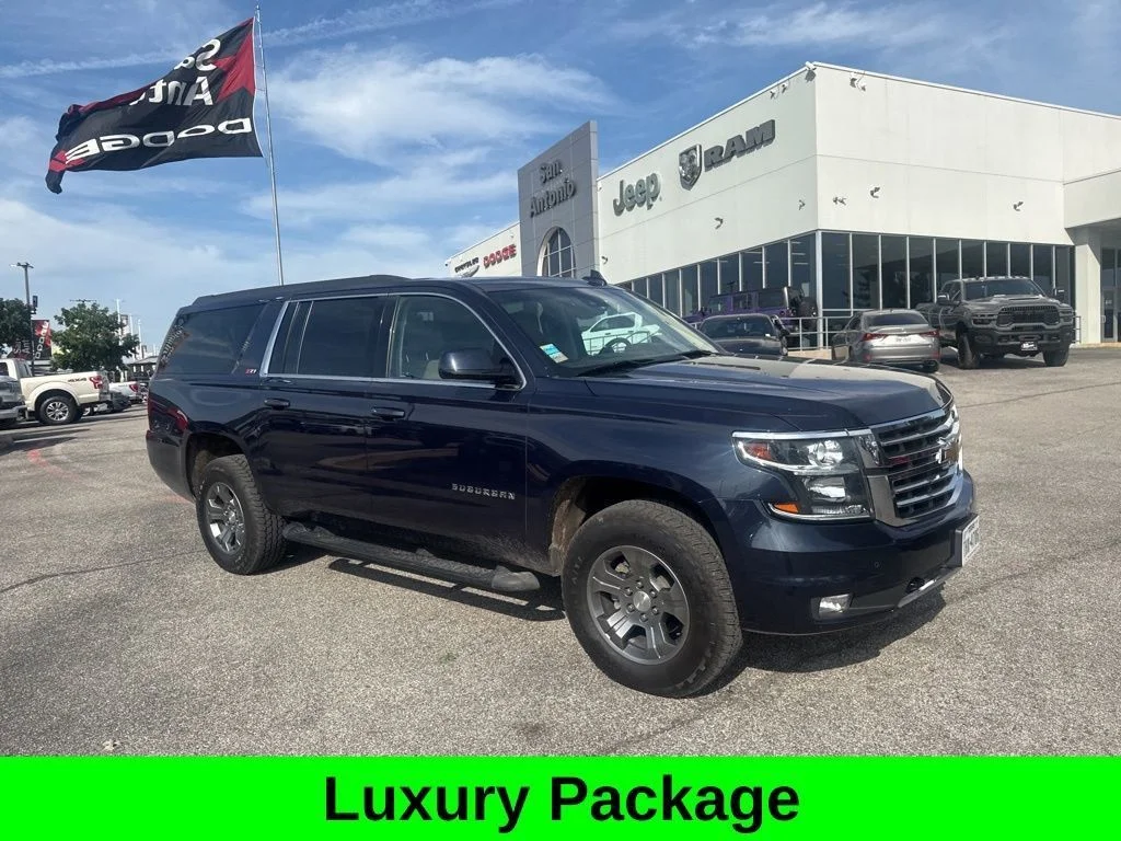 2019 Chevrolet Suburban 4WD 1500 LT's photo