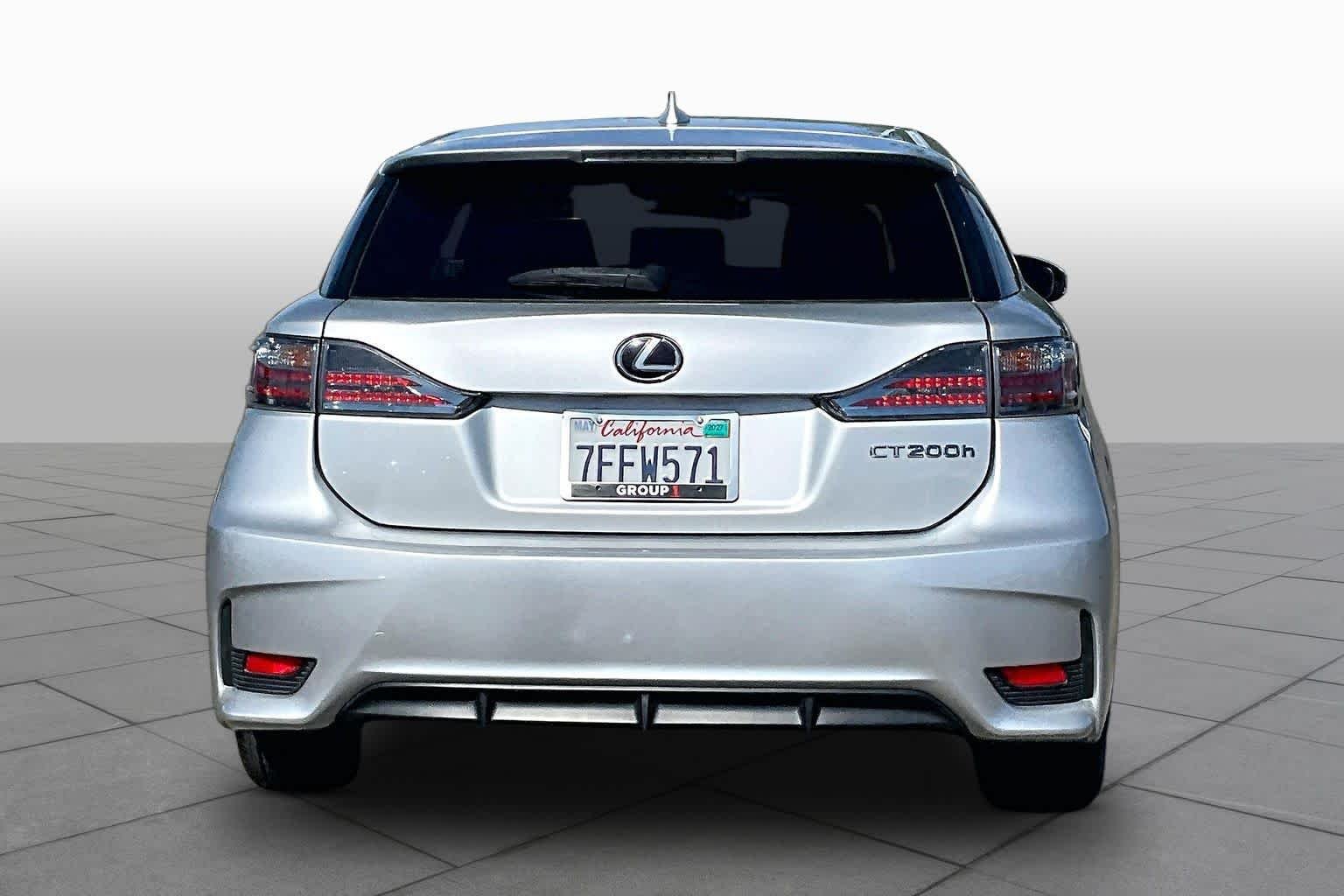 Used 2014 Silver Lining Metallic Lexus Hybrid image 4