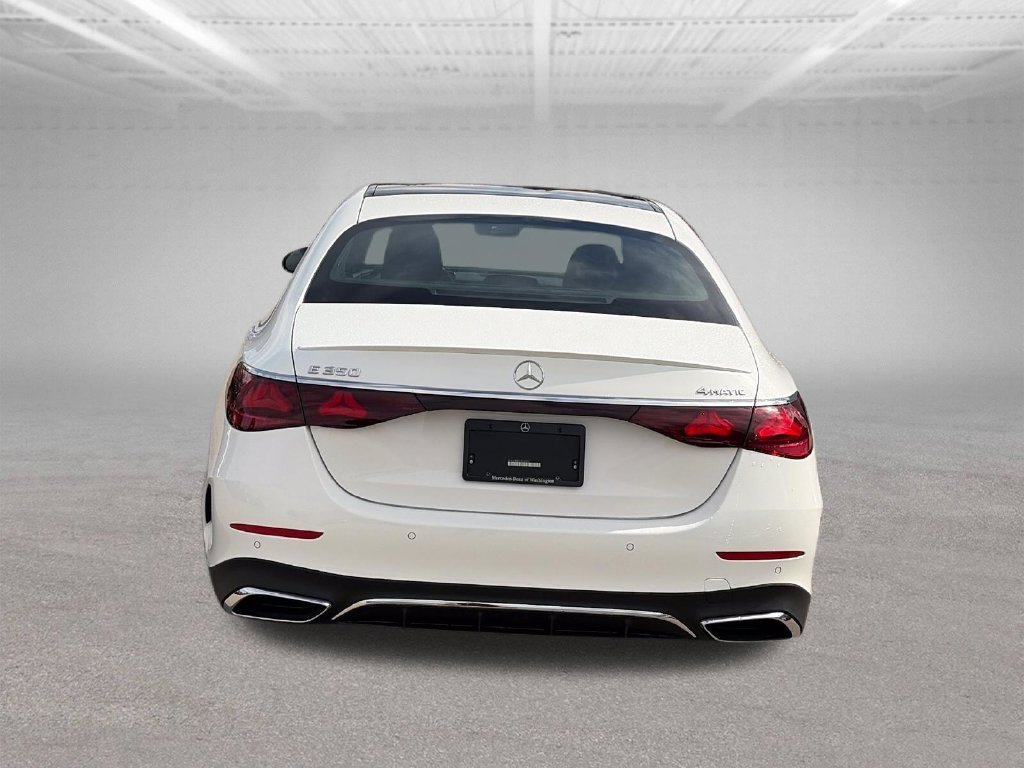 New 2027 Polar White Mercedes-Benz E 350 image 4