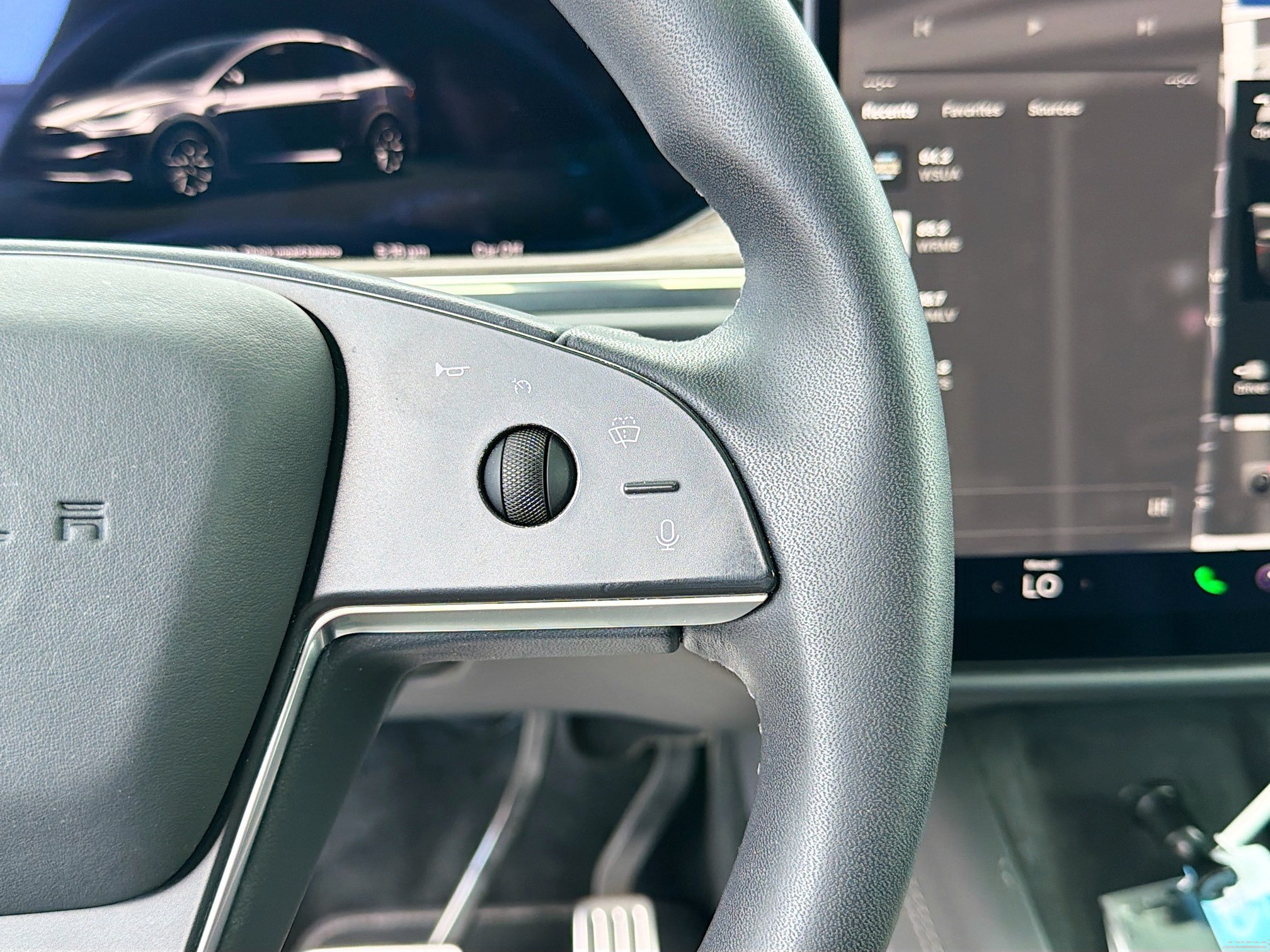 Used 2023 Midnight Silver Metallic Tesla Standard Range image 35
