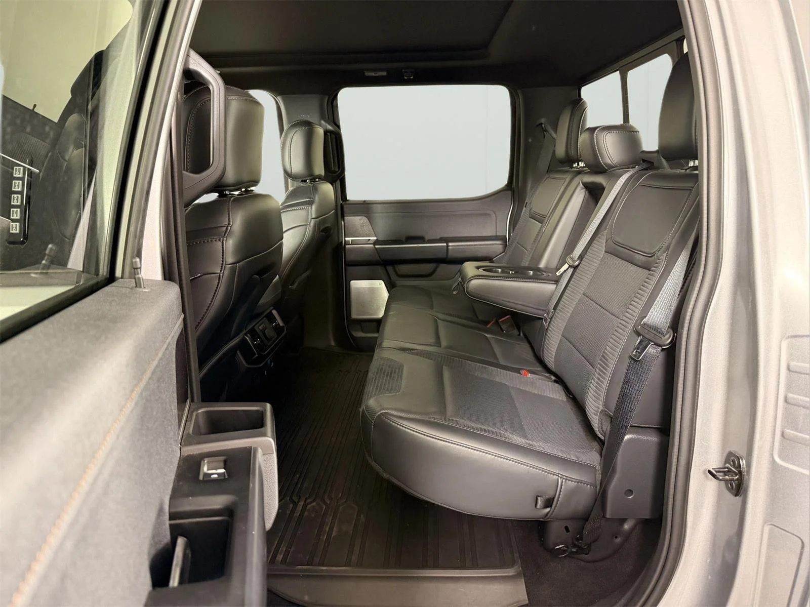 Used 2023 Iconic Silver Ford Raptor image 15