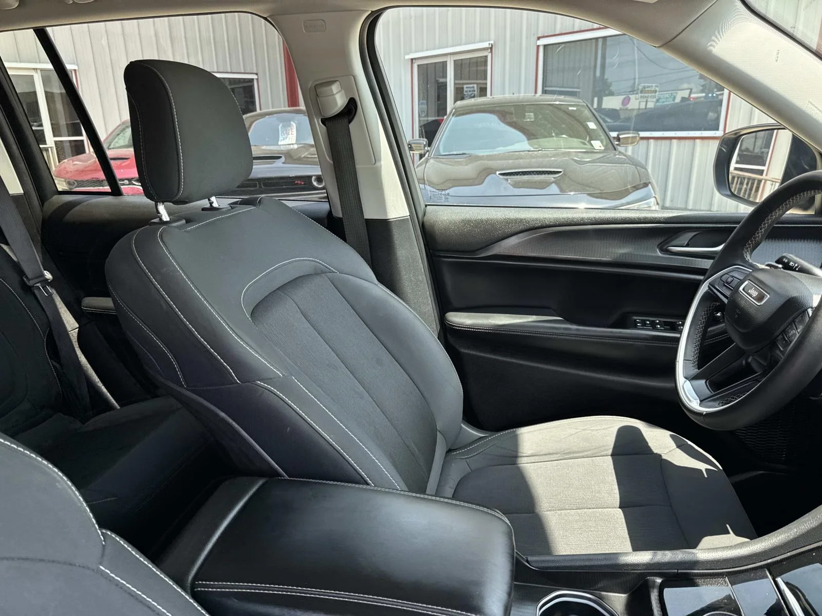 Used 2024 Baltic Gray Metallic Clearcoat Jeep Laredo image 10