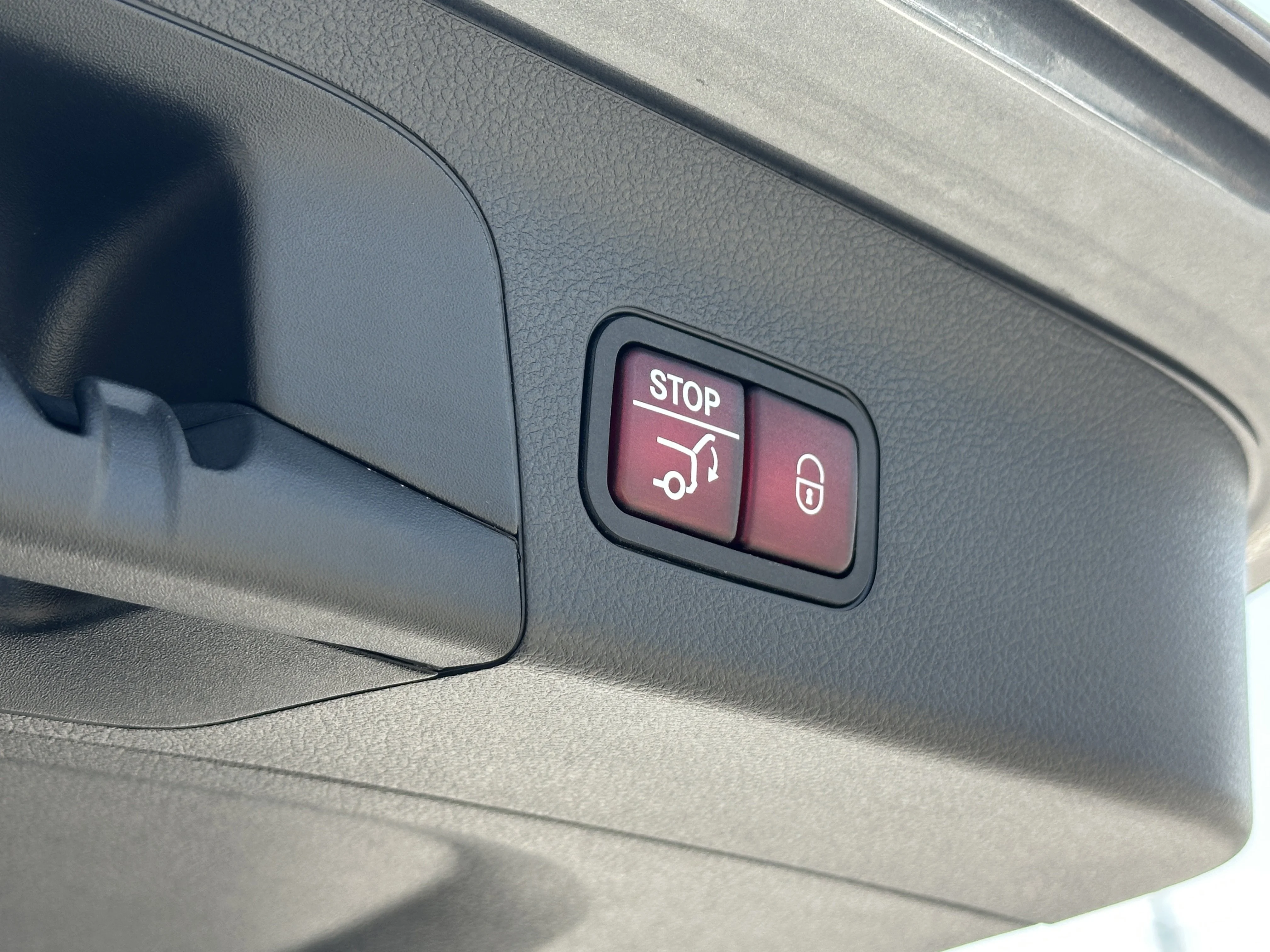 2024 Mercedes-Benz GLS Base - Photo 23