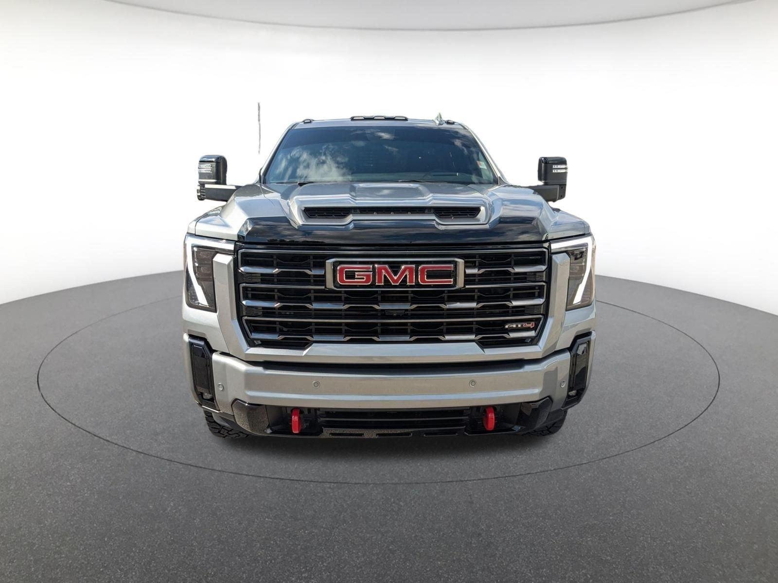 Used 2026 Sterling Metallic GMC AT4 image 10