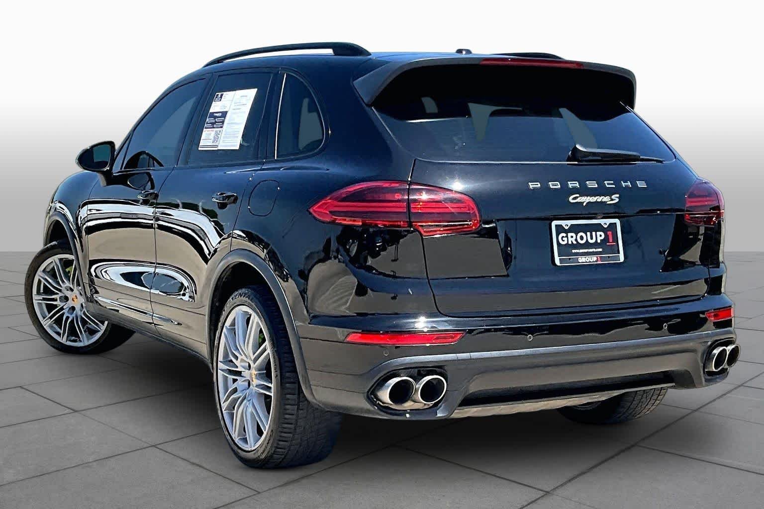 Used 2016 Black Porsche S E-Hybrid image 10