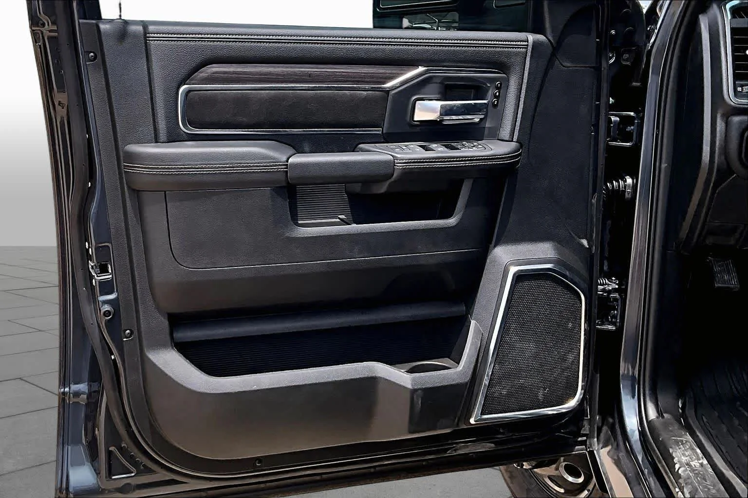 New 2026 Forged Blue Metallic Exterior Paint RAM Laramie image 11