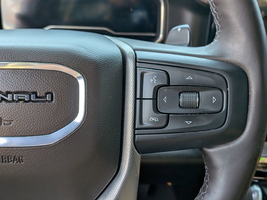 Used 2024 White GMC Denali image 21