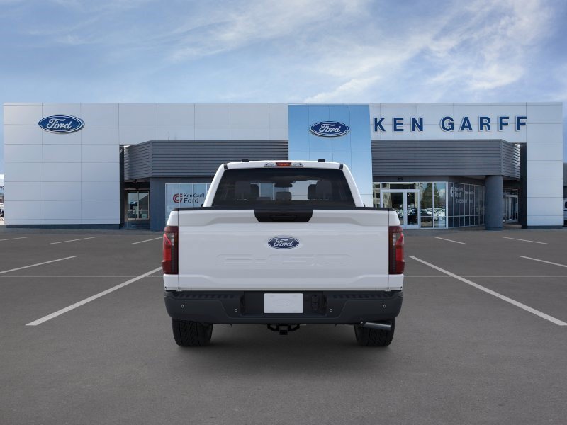 New 2026 Oxford White Ford XL image 5
