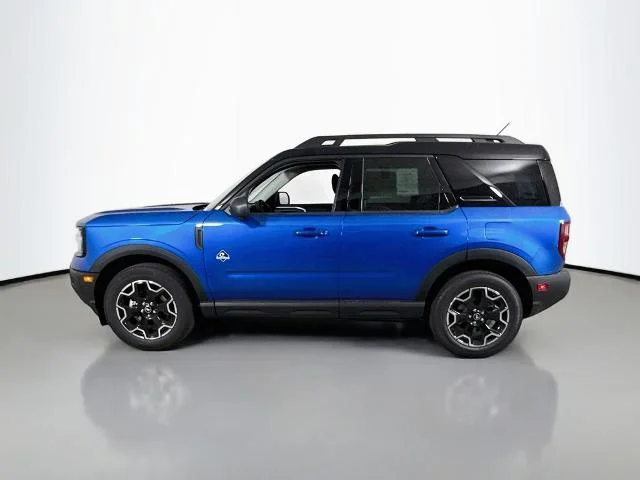 New 2026 Velocity Blue Metallic Ford Outer Banks® image 37