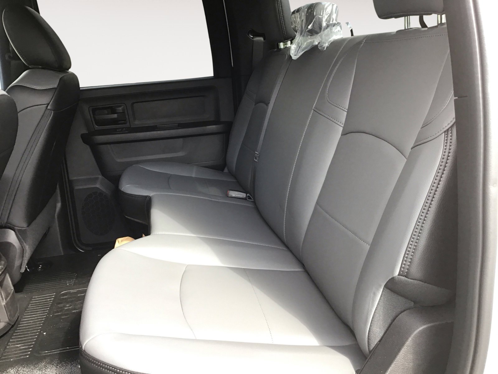 New 2026 Bright White Clearcoat RAM Tradesman image 21